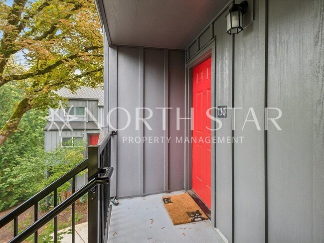 Building Photo - Mt. Park Condo with High Ceilings