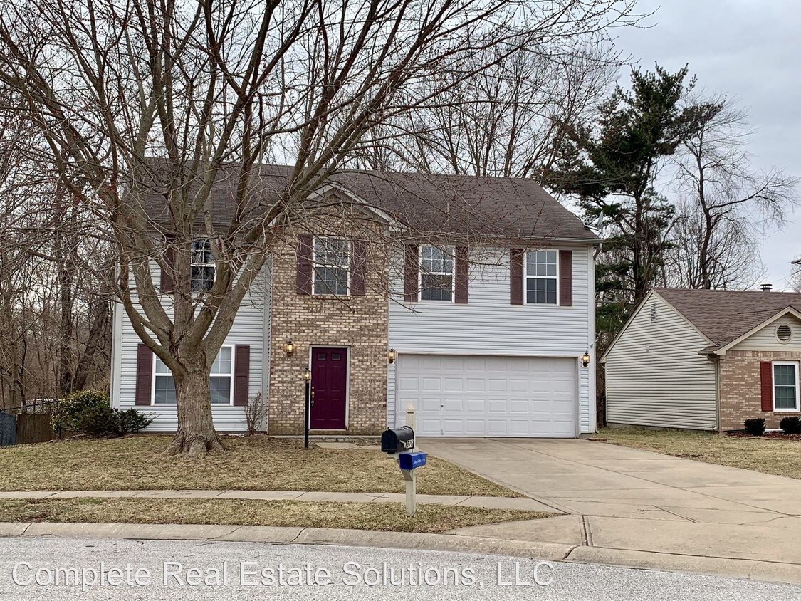 4 br, 2.5 bath House 876 Preakness Dr. House Rental in Greenwood