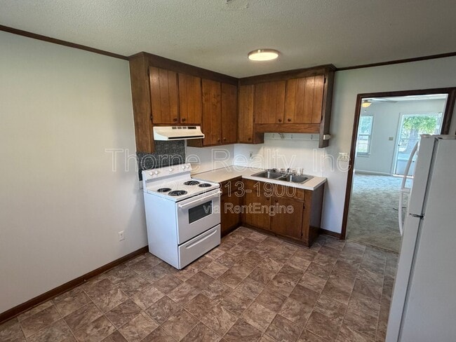 Building Photo - 2206 Candlewood Dr SW