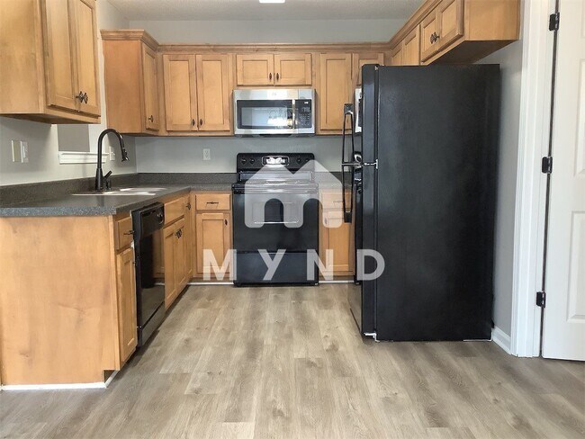 Building Photo - 390 N Vaiden Ridge Dr