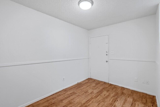 Foto del edificio - 4105 Speedway