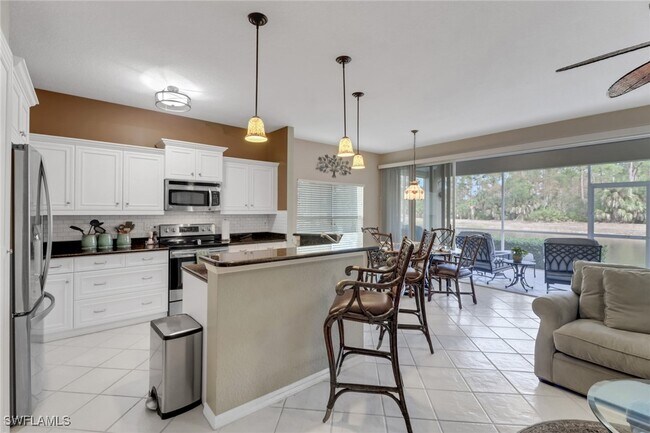 Foto del edificio - 5325 Andover Dr