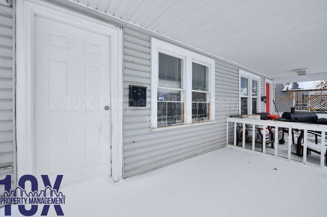 Building Photo - 1097 E 21st Ave