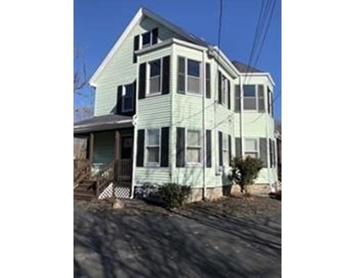 Building Photo - 326 Central St