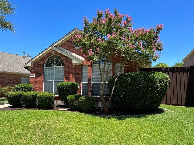 Foto del edificio - 3013 Foxhollow Dr