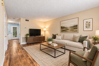 Building Photo - 4000 S Bend Dr