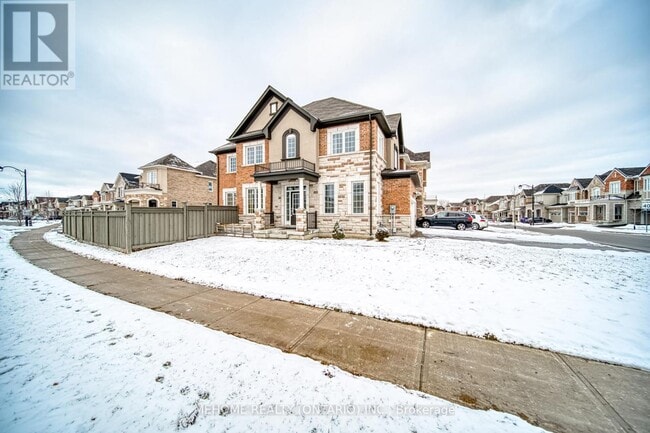 Building Photo - 249 Thomas Phillips Dr