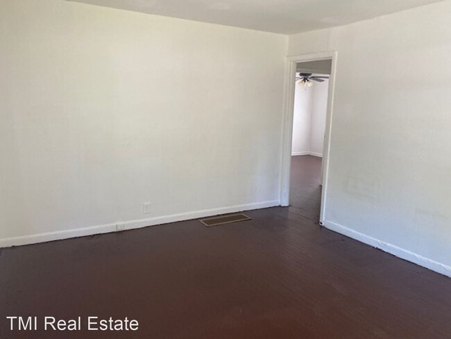 Building Photo - 2 br, 1 bath House - 4549 40th Place N