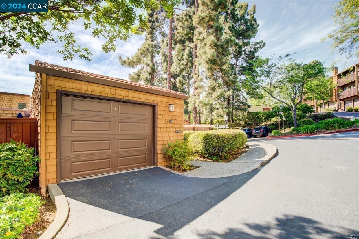 166 Kathy Ellen Dr, Vallejo, CA 94591 Townhome Rentals in Vallejo CA