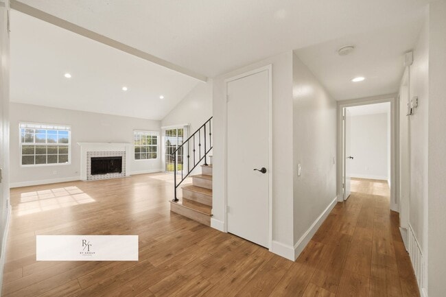 Building Photo - Beautiful 5BR/3BA Home with Views in Hacienda Heights!