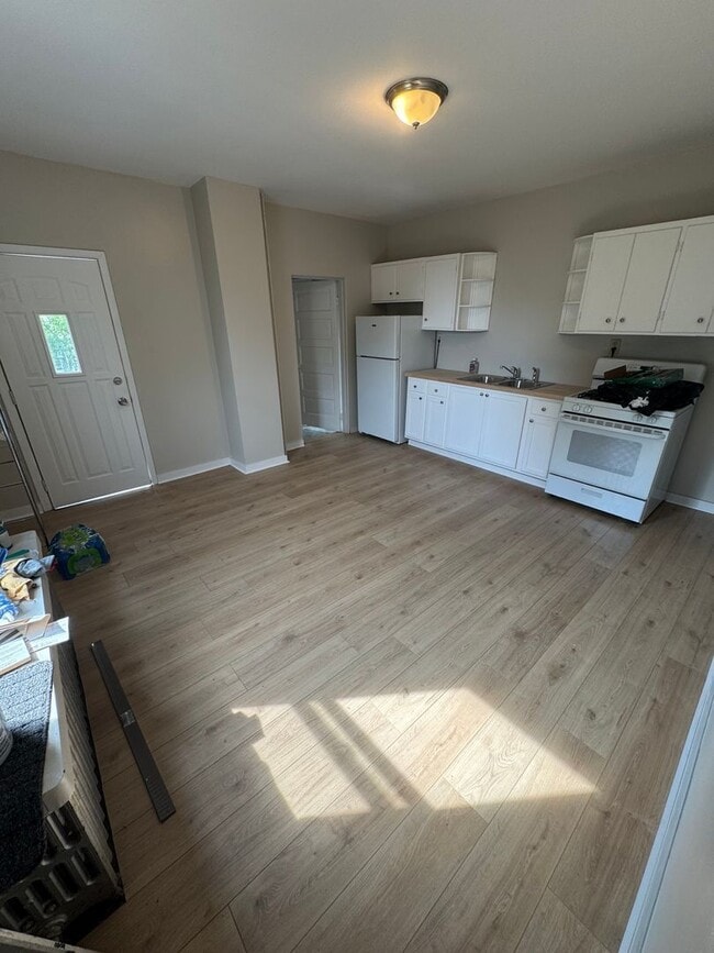 Photo - 1912 Johnson St House