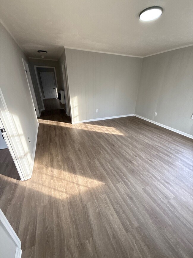 Foto del edificio - 602 Windrow Rd