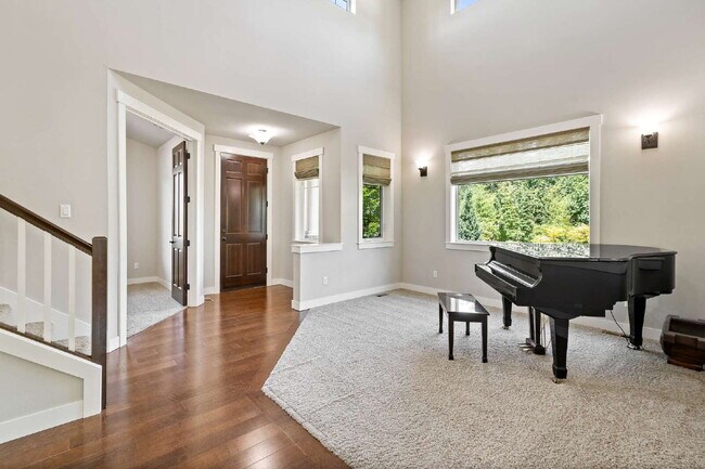 Building Photo - **Stunning Luxury Home in Desirable Mukilteo for RENT!** Available August 25th for MOVE IN