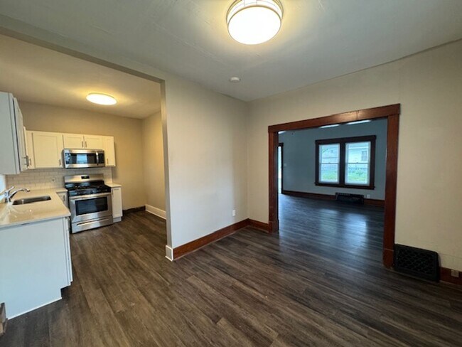 Foto del edificio - 1117 E Colorado St