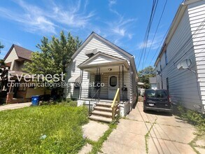 Building Photo - 6401 Gertrude Ave