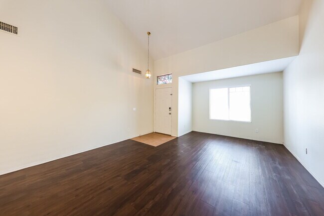 Foto del edificio - 8636 W Miami St