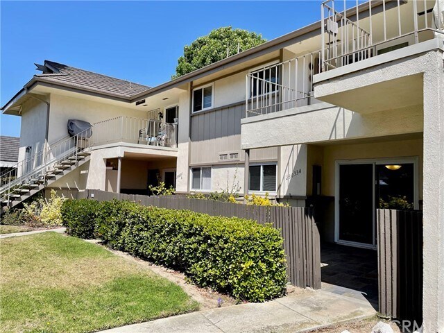 Foto del edificio - 23033 Nadine Cir