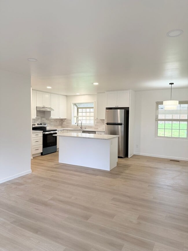 Building Photo - Great Home for rent