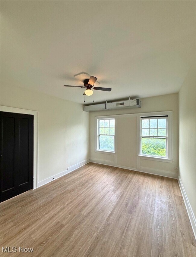 Foto del edificio - 3308 Archwood Ave