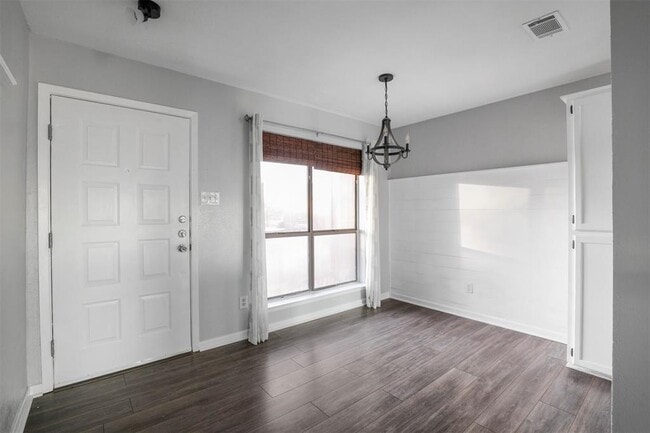 Building Photo - 849 Gun Barrel Ln