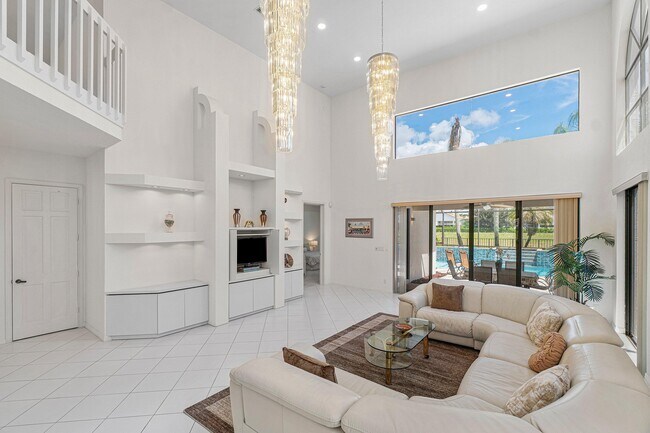 Foto del edificio - 17099 Ryton Ln