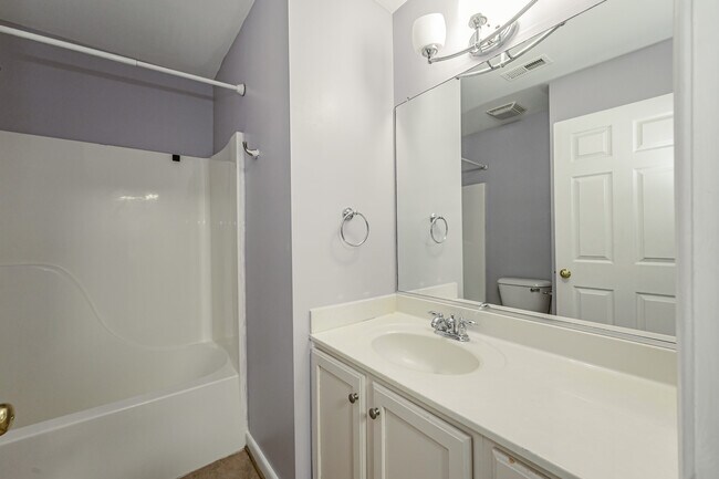 Foto del edificio - 1401 Olde Sage Ct