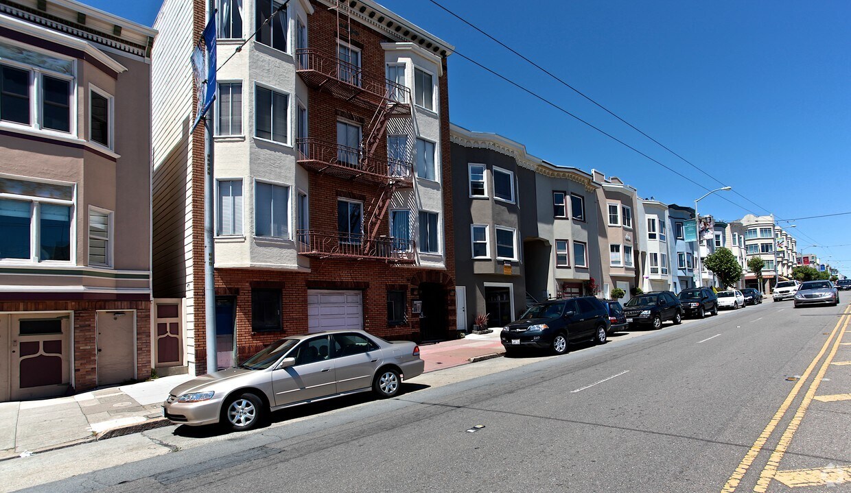 Foto del edificio - 3550 California St