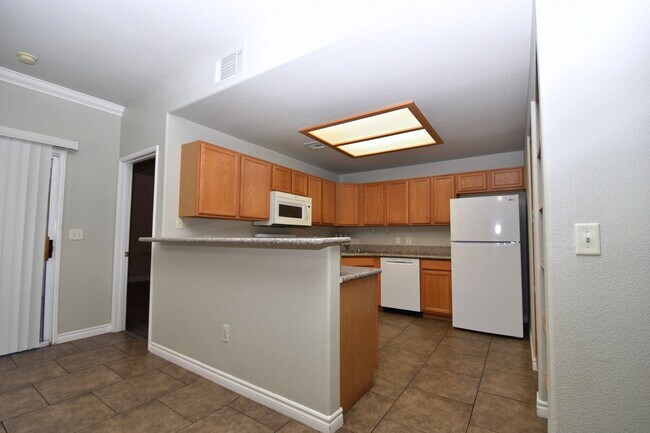 Foto del edificio - Dual Masters | 2Bedroom | 2Bathroom | 1151...