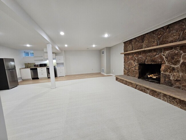 Foto del edificio - 7th Ave Duplex