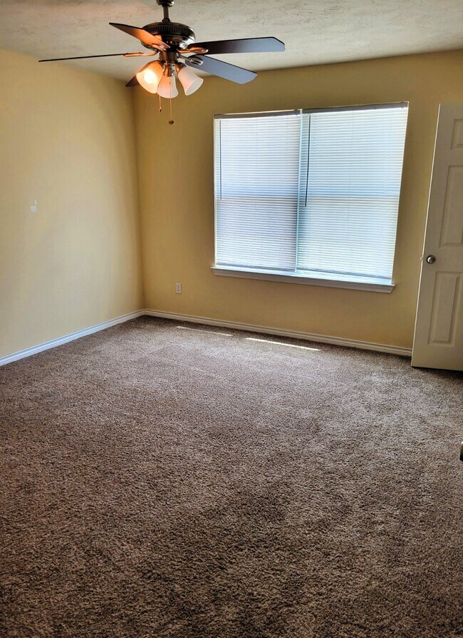 Foto del edificio - 6913 Appomattox Dr