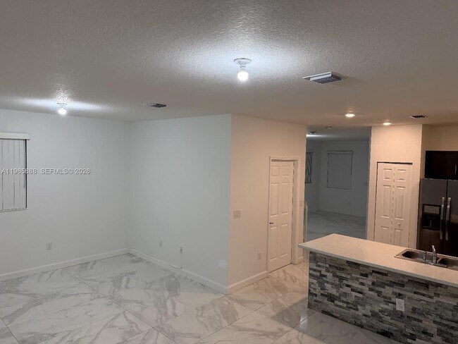 Foto del edificio - 22910 SW 127th Pl