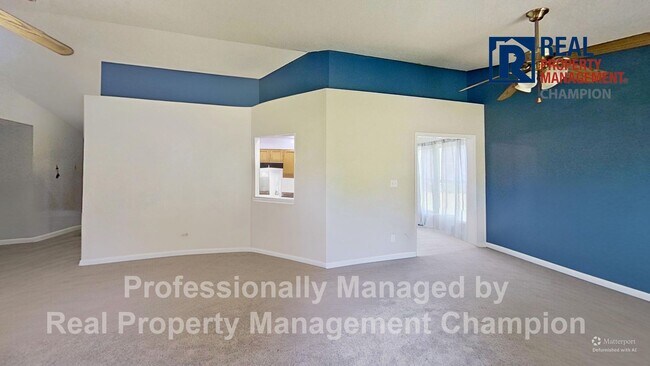 Foto del edificio - 315 Peppertree Ct
