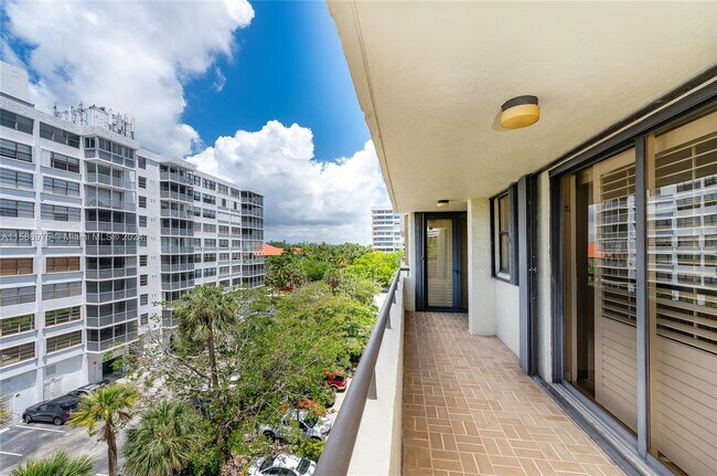 Foto del edificio - 170 Ocean Ln Dr