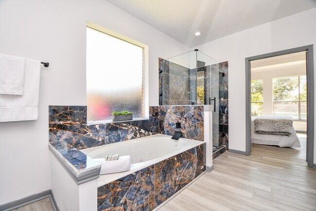 Foto del edificio - 20011 Polly Creek Way