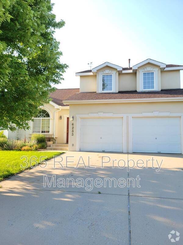 Building Photo - 6233 W 3rd Street Rd