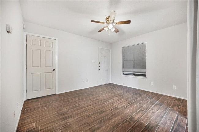 Building Photo - 2500 Burleson Rd