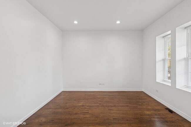 Foto del edificio - 26 W 114th St