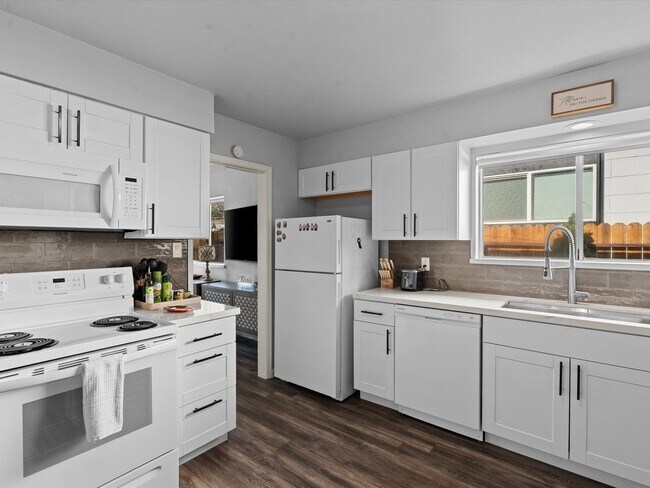 Foto del edificio - Single Level, Brick duplex