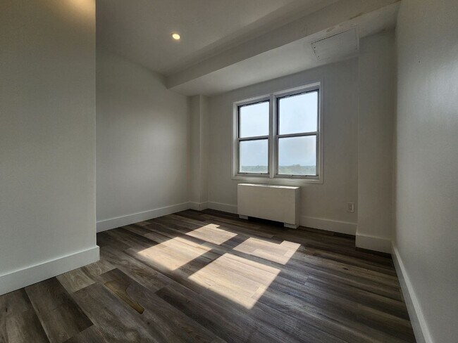 Foto del edificio - 750 N Broad St