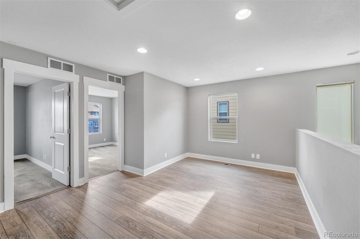 Foto principal - 11311 Uptown Ave