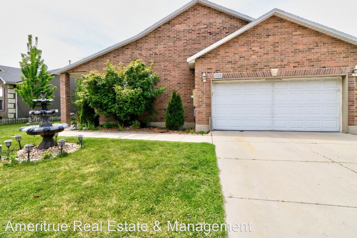 Primary Photo - 5 br, 3 bath House - 1366 S. Slate Canyon ...