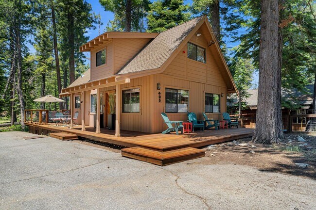 Foto del edificio - SKI LEASE: Hot Tub, Pet Friendly, Wood Stove