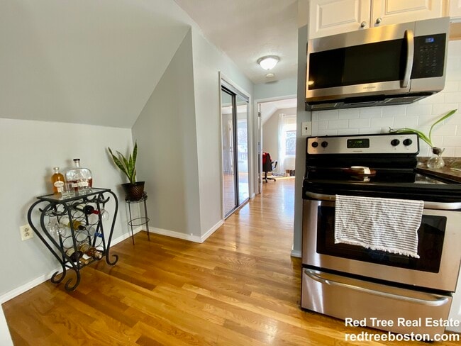 Building Photo - 3140 Washington St