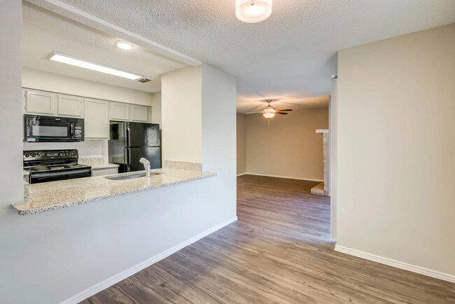 Foto del edificio - Turtle Creek Vista Apartments