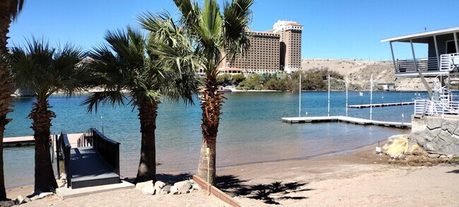 Building Photo - 455 Moser Ave