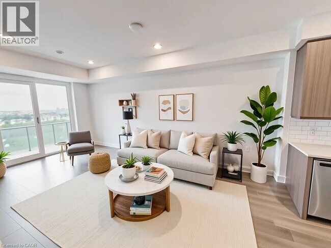 Photo du bâtiment - 15 Wellington St S