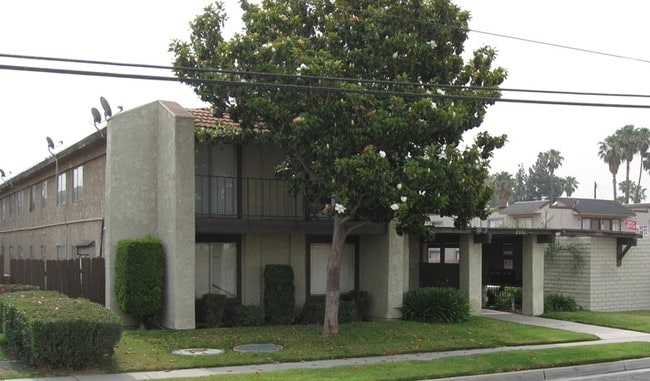 Building Photo - Mountain Avenue Apartments