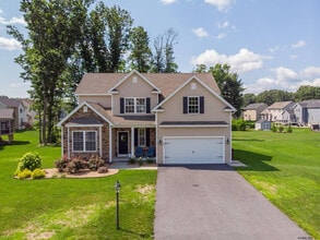 Building Photo - 106 Balsam Way