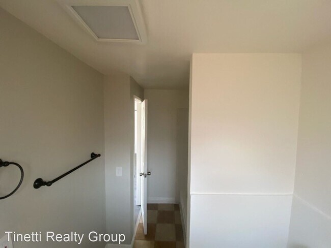 Foto del edificio - 2 br, 1 bath House - 411 Fancher St.