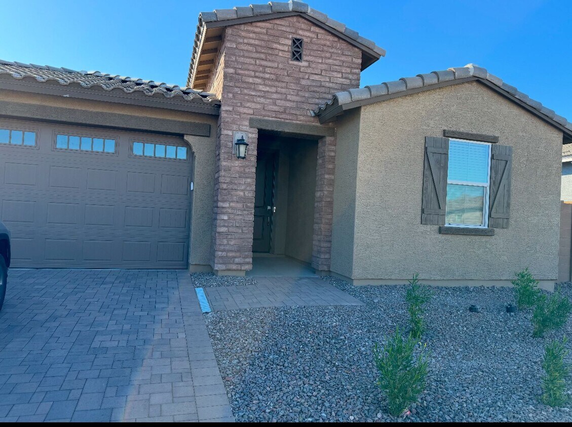 Primary Photo - 4 bedroom Nextgen home in Phoenix